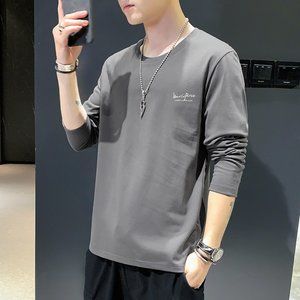 Long -sleeved T -shirt